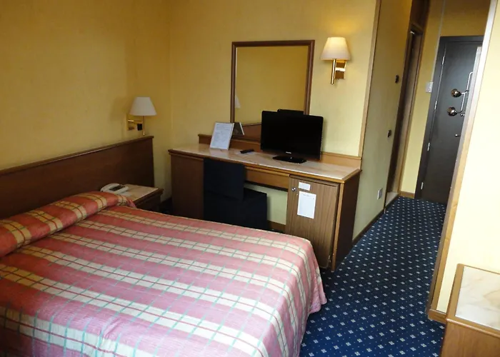 Hotel Giardino Arona